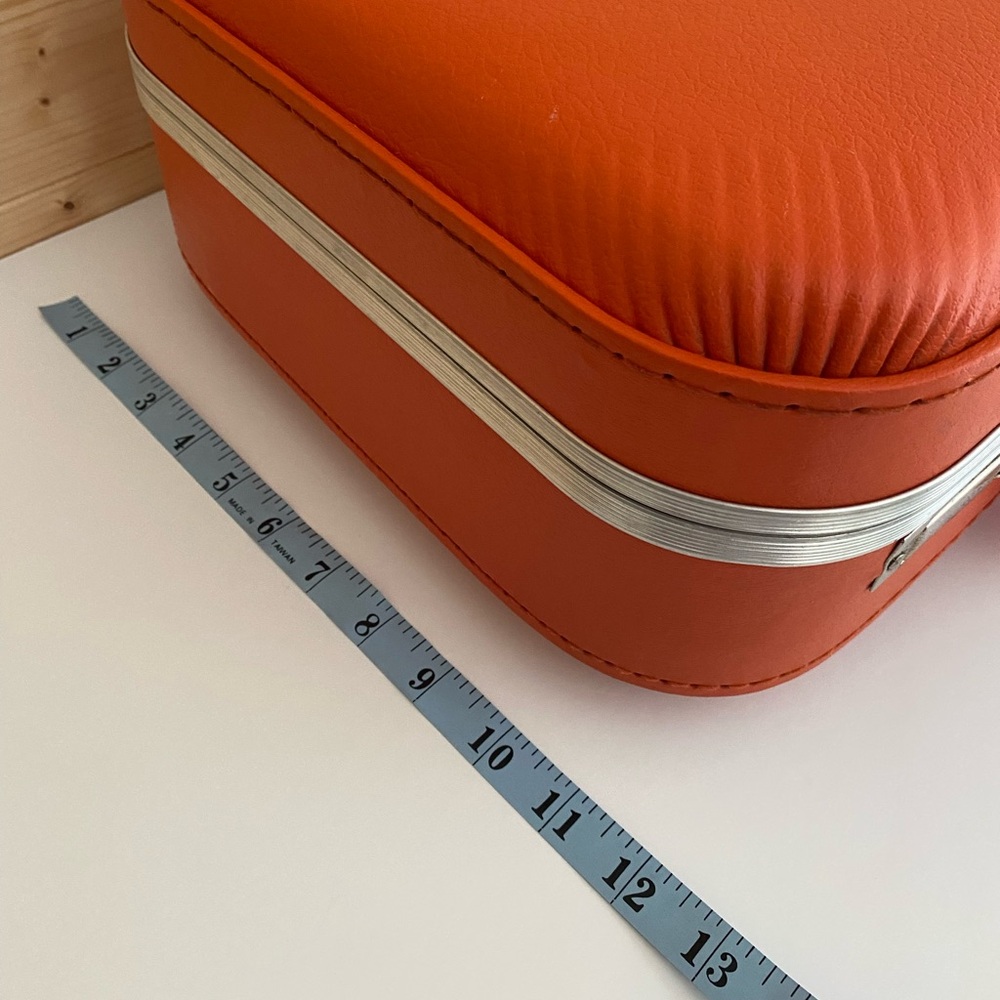 Vintage Retro Mod Orange Vinyl Suitcase Mid Century Travel Luggage 60s 70s Vibe - Picture 10 of 15
